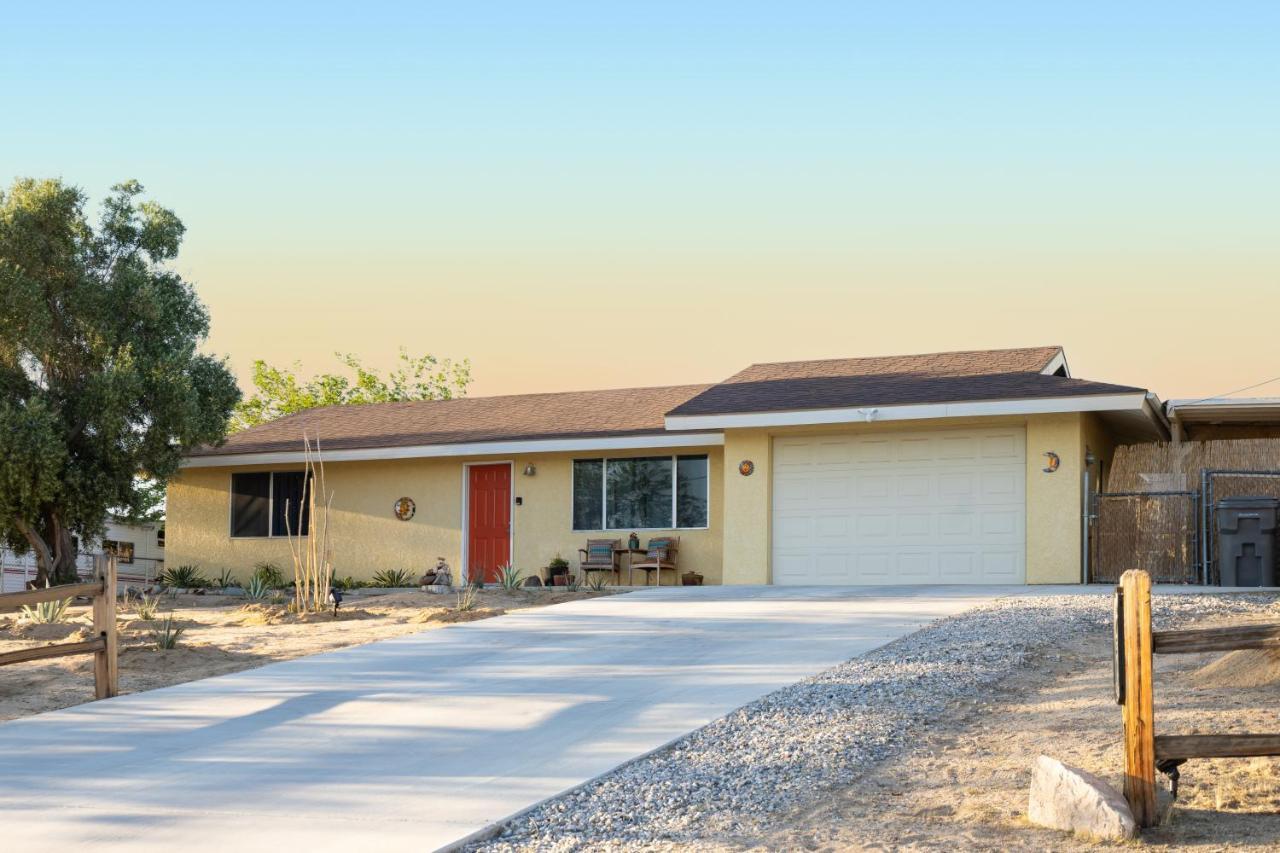 Float Pool, Hot Tub, Sauna, Views, Telescope-Skywatchers Haven Joshua Tree Luaran gambar